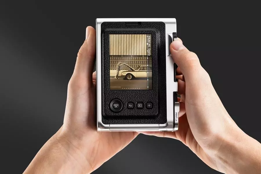 Aparat FujiFilm Instax mini EVO brązowy